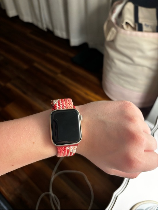 Apple Other - Apple Watch SE Second Generation (40mm)